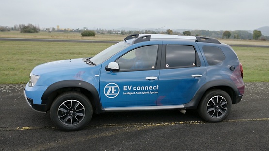 Renault Duster mit EVconnect