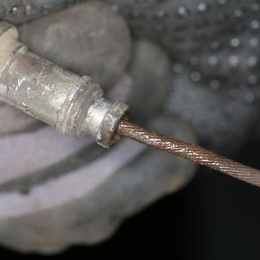 Cable del freno de mano oxidado
