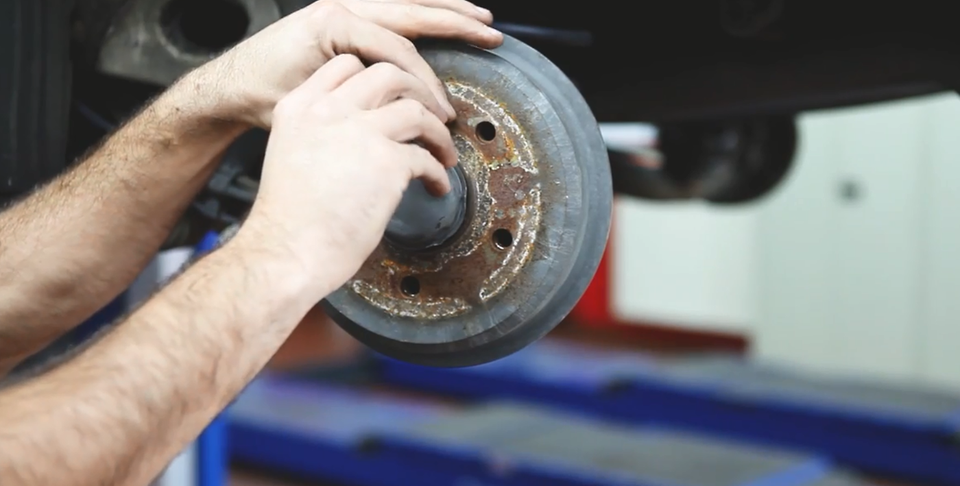 desmontar o tambor do travão