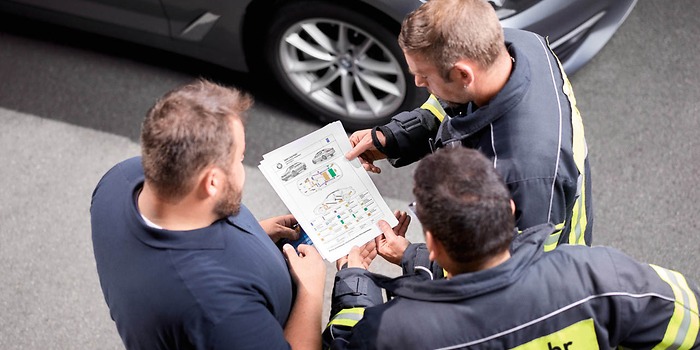 Arbeiten an unter Spannung stehenden Hochvolt-Komponenten