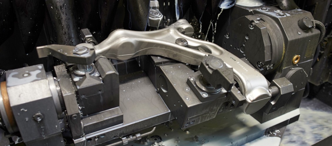 Mecanizado de carcasas para brazos de aluminio